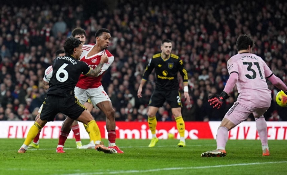 枪魔大战混乱8分钟！利马乌龙球，苏比门迪乌龙助攻，塔帅暴怒